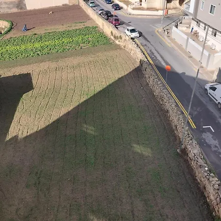 Cozy Penthouse * Santa Venera