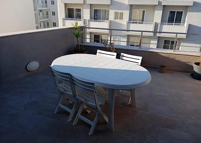 Cozy Penthouse Santa Venera