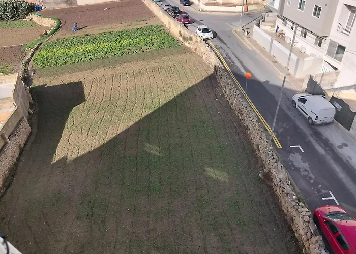 Cozy Penthouse * Santa Venera